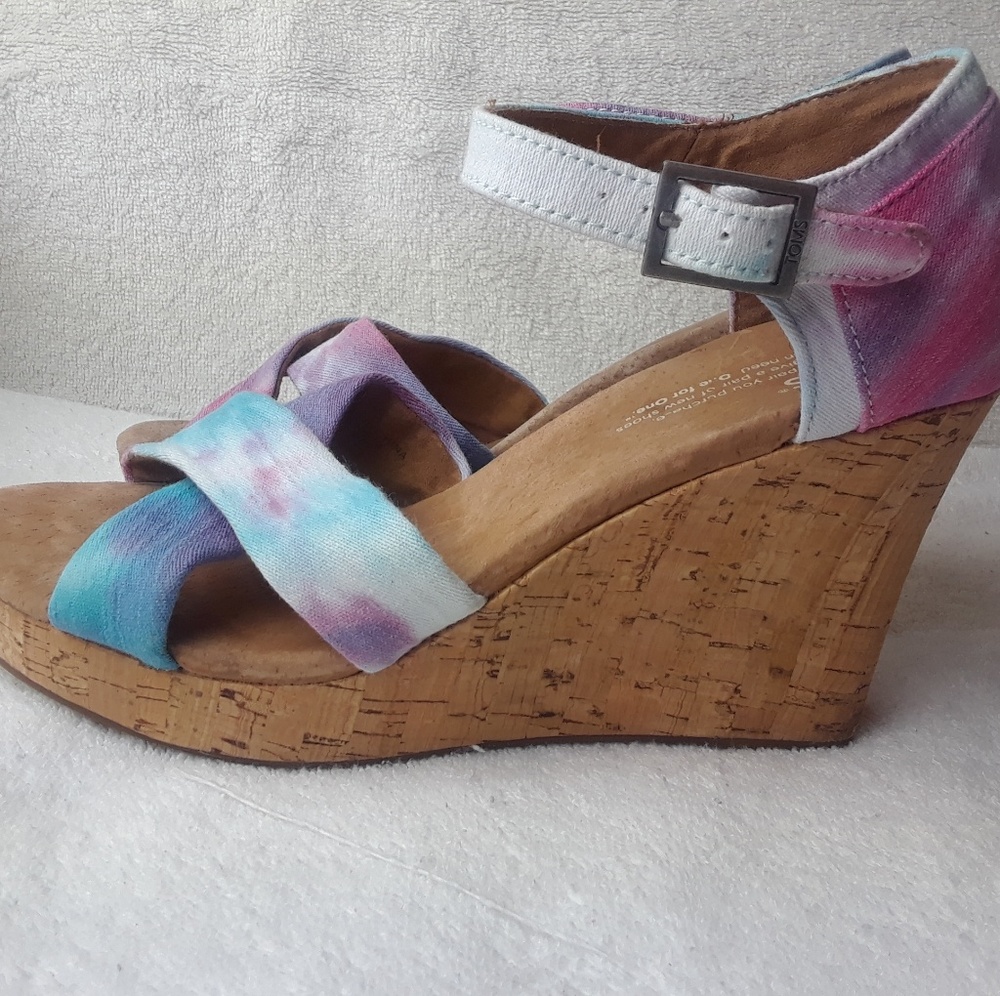 Toms Tie Dye Wedges